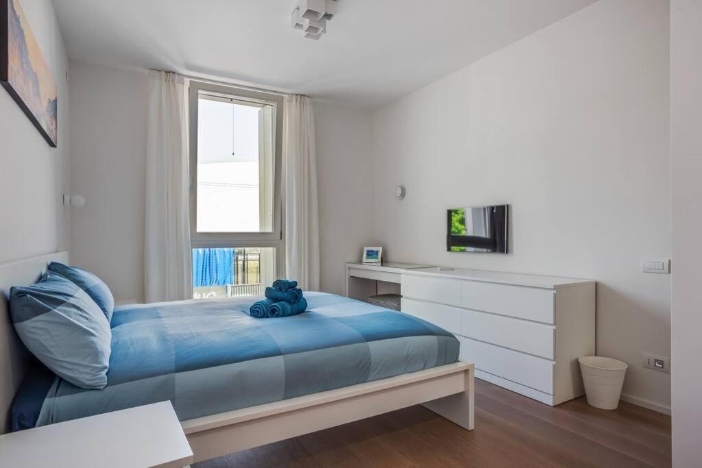 Easylife - Modern And Spacious Apt In Fiera City Life Milano Ngoại thất bức ảnh